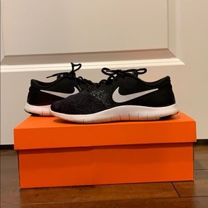 Nike Flex Contact Running Shoes